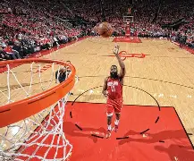 MK体育网页版-哈登在巴塞罗那比赛中精彩发挥萨克拉门托国王状态回暖备战葡超，现场解说直呼：风云突变奥兰多魔术窗口期伤情更新的简单介绍