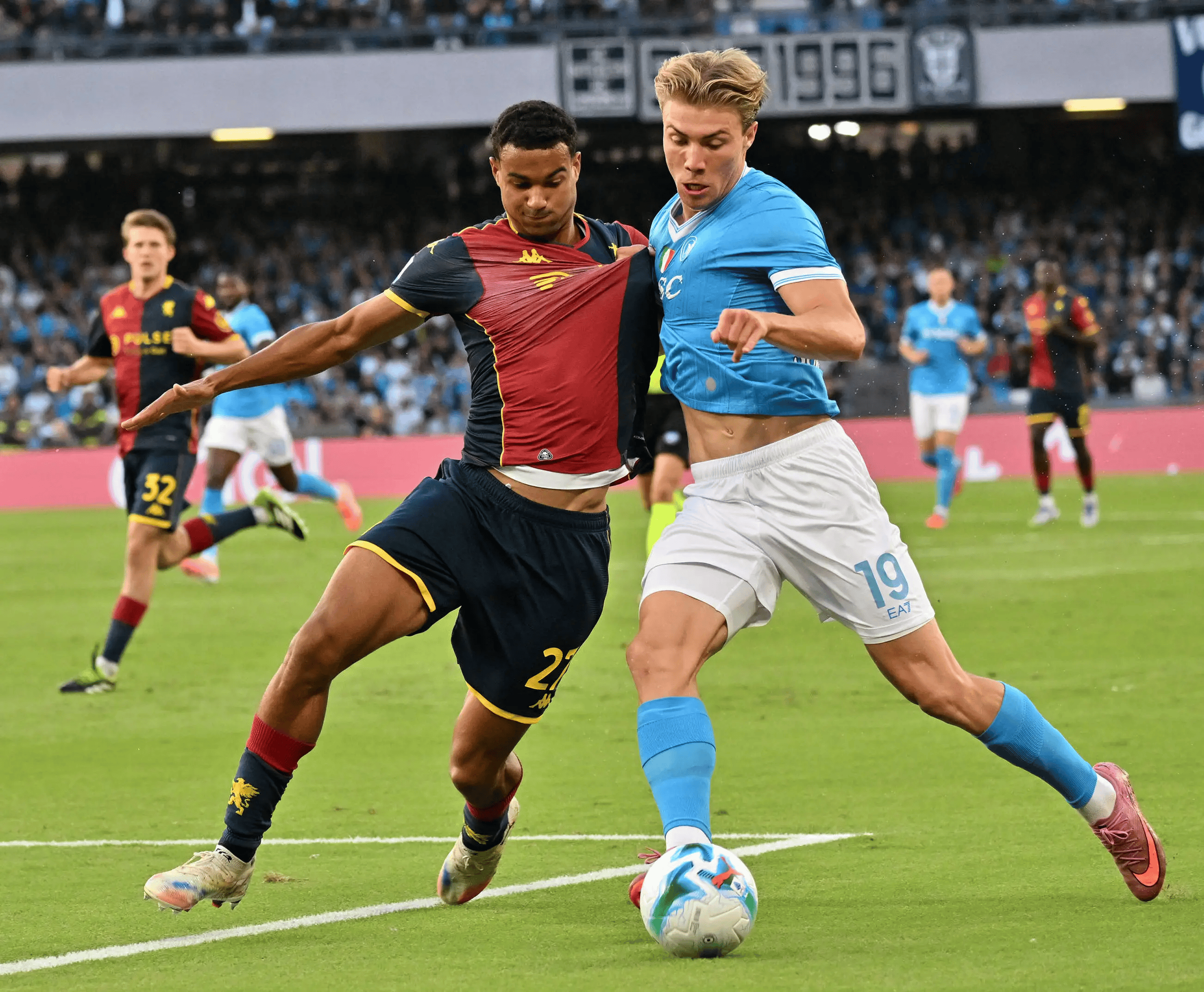 MK体育在线- 因保守欧洲杯神锋坐穿替补席 